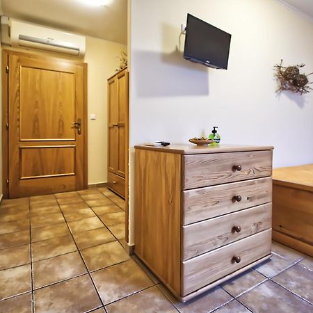 Penzion Vinarstvi Cervinka Horni Vestonice Extérieur photo