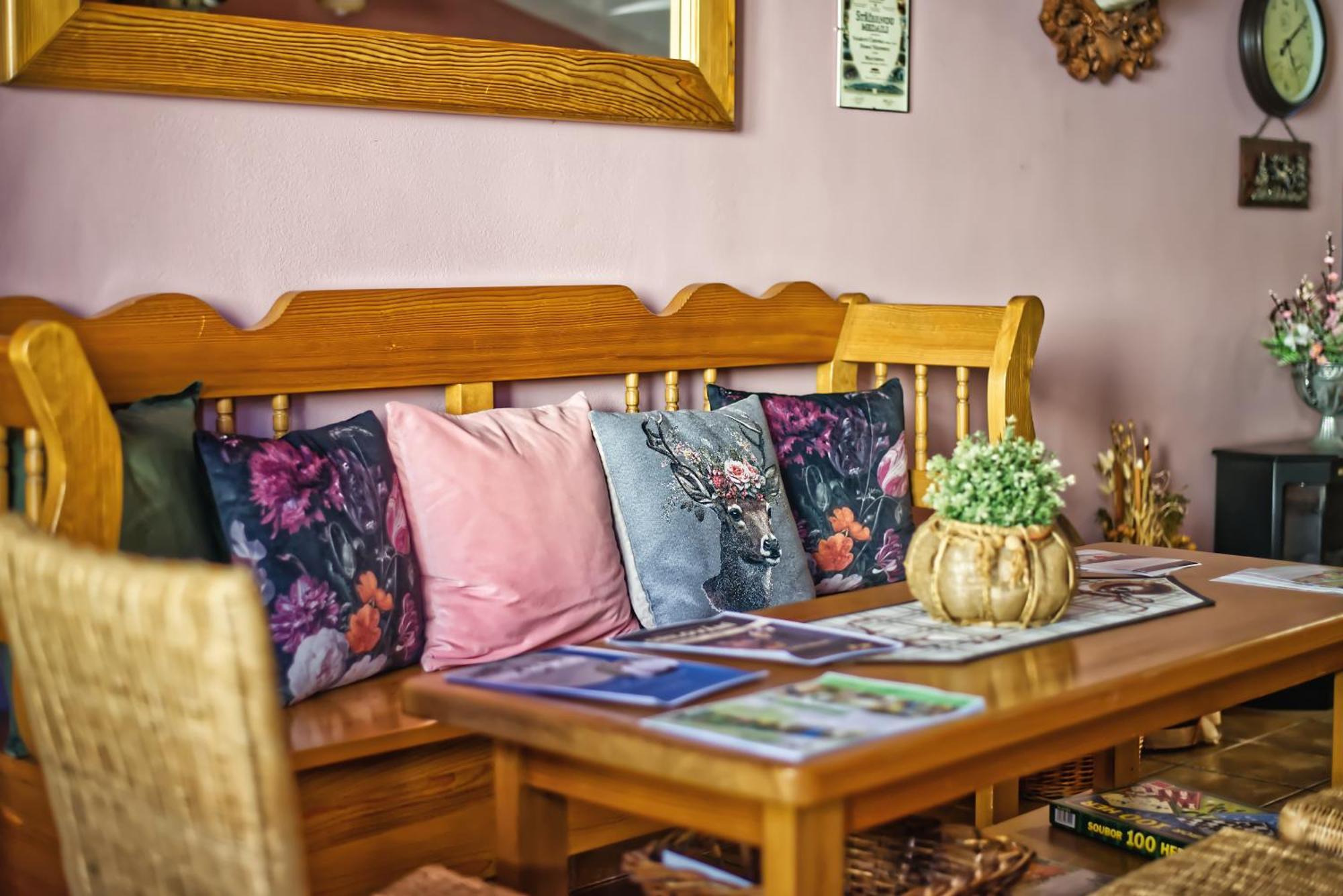 Penzion Vinarstvi Cervinka Horni Vestonice Extérieur photo