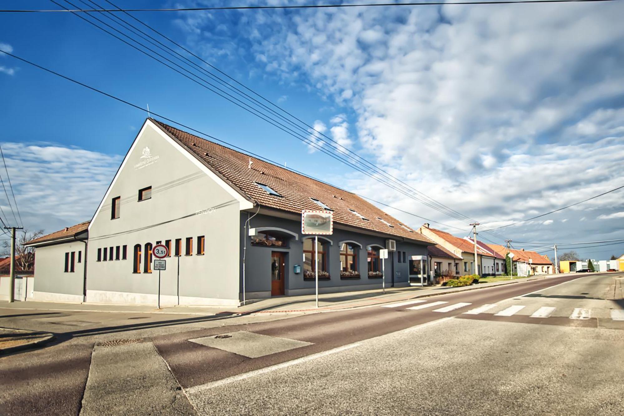 Penzion Vinarstvi Cervinka Horni Vestonice Extérieur photo